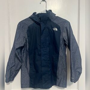 THE NORTH FACE
Boys' Resolve Reflective Jacket (Rain) Size 10/12 YO LIKE NEW
